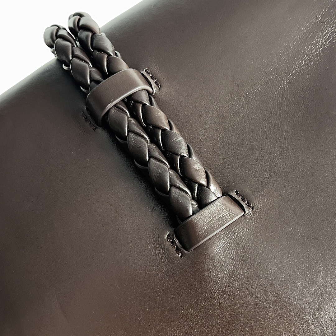 Bottega Veneta BV 806034V4SJ12250 Medium Liberta Bag Dark Brown