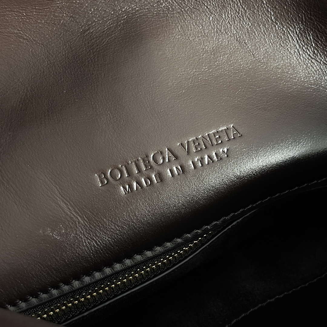Bottega Veneta BV 806034V4SJ12250 Medium Liberta Bag Dark Brown