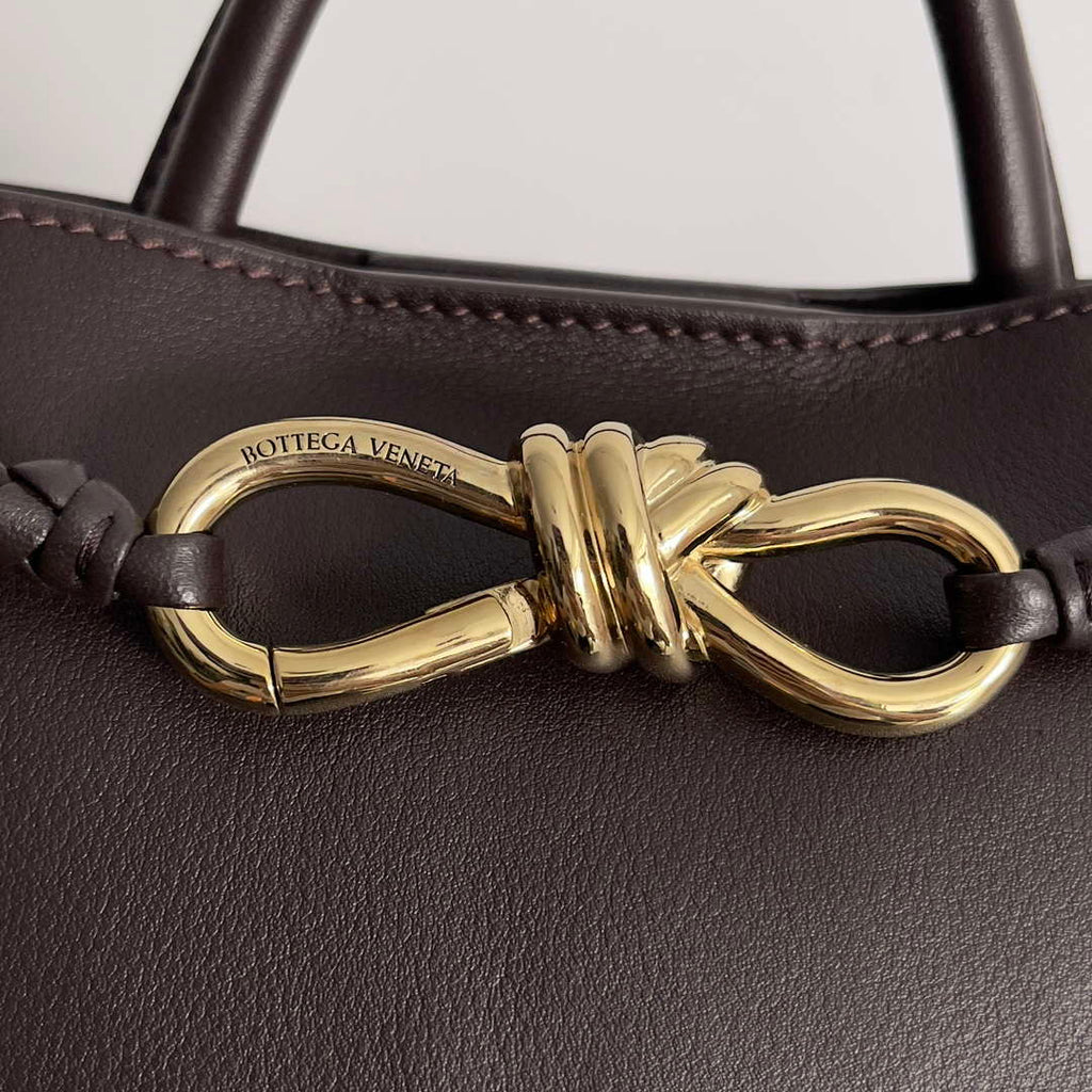Bottega Veneta BV 810213 Small Andiamo bag BV9033