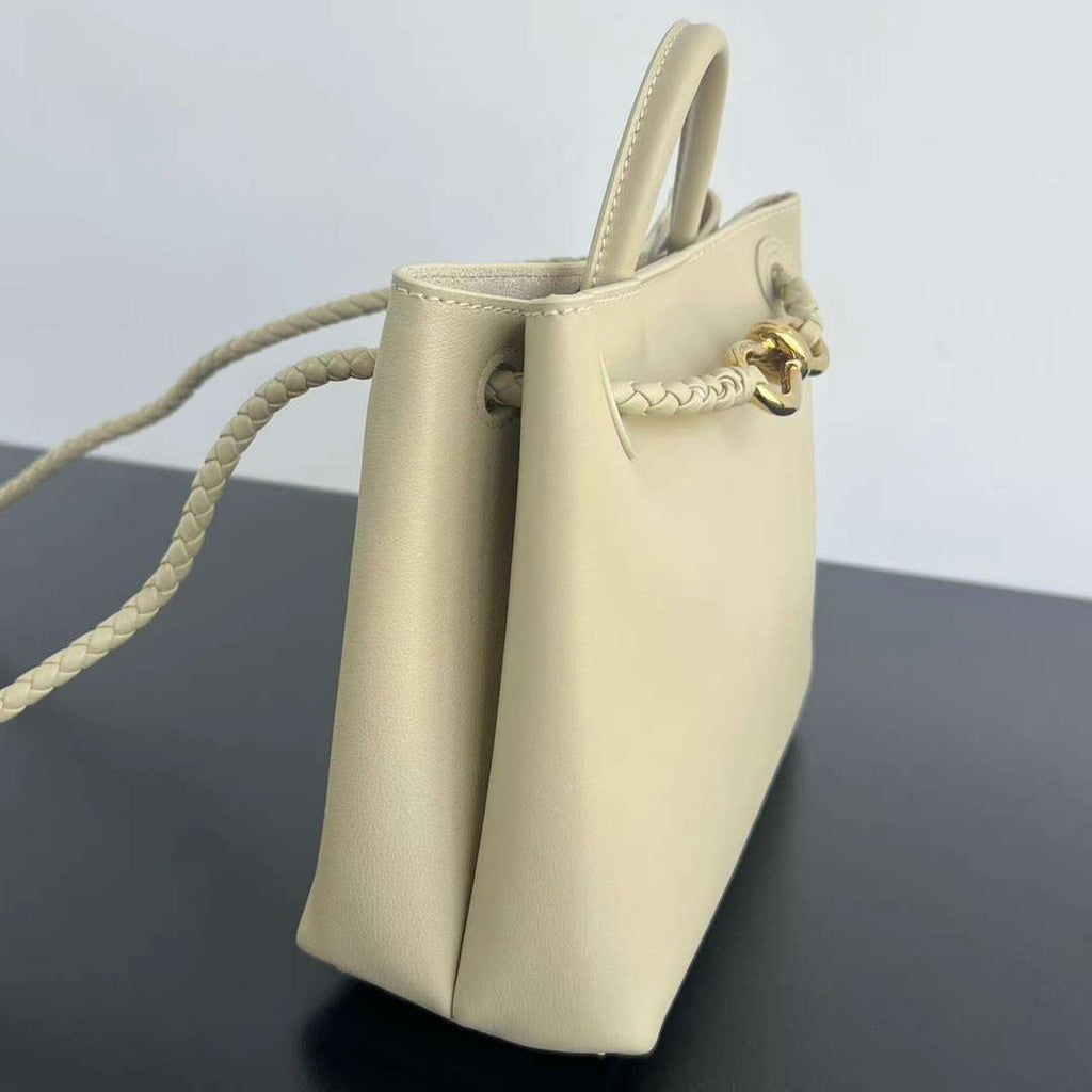 Bottega Veneta BV 810213 Small Andiamo bag BV9035