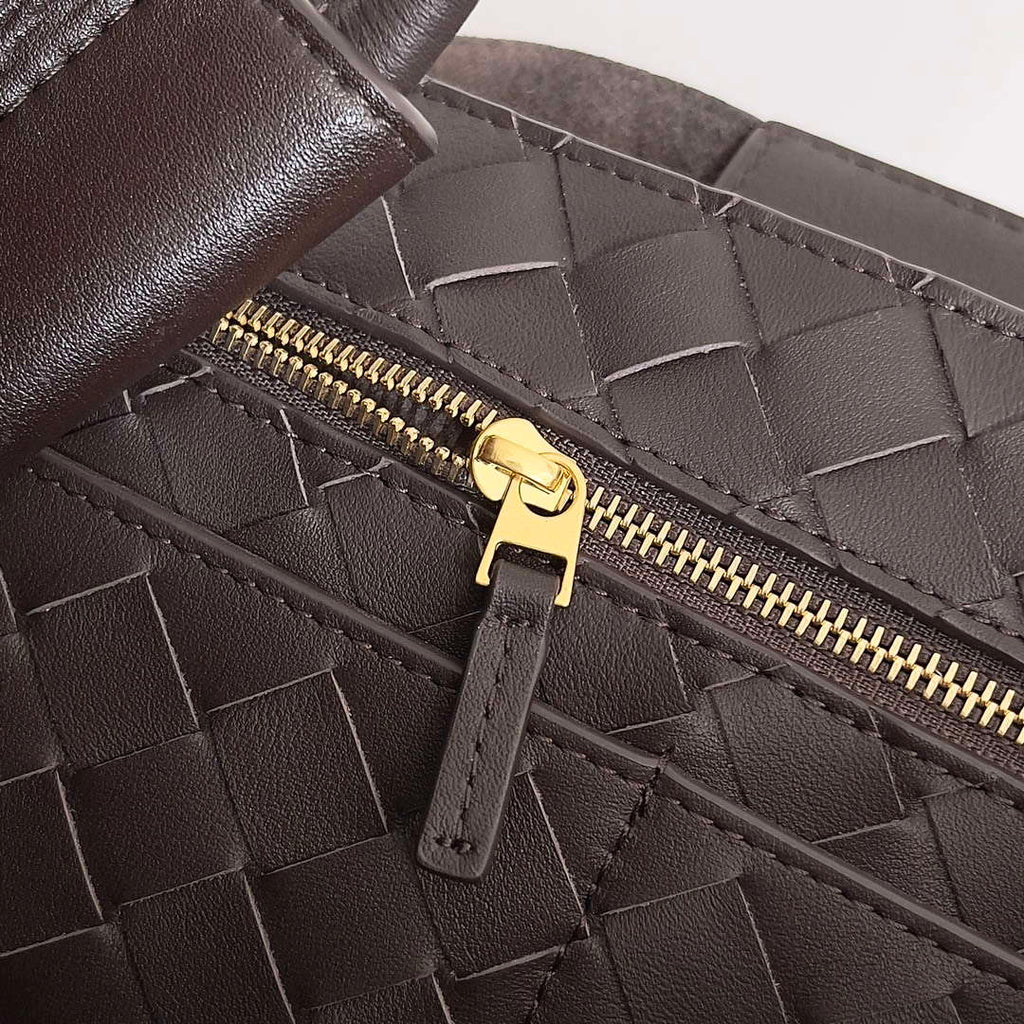 Bottega Veneta BV 810214 Meduim Andiamo bag BV9030