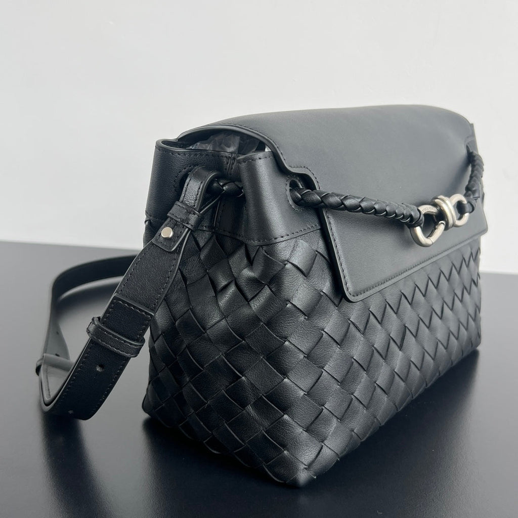Bottega Veneta BV 815781V2HLD1208 Small Andiamo Messenger Black