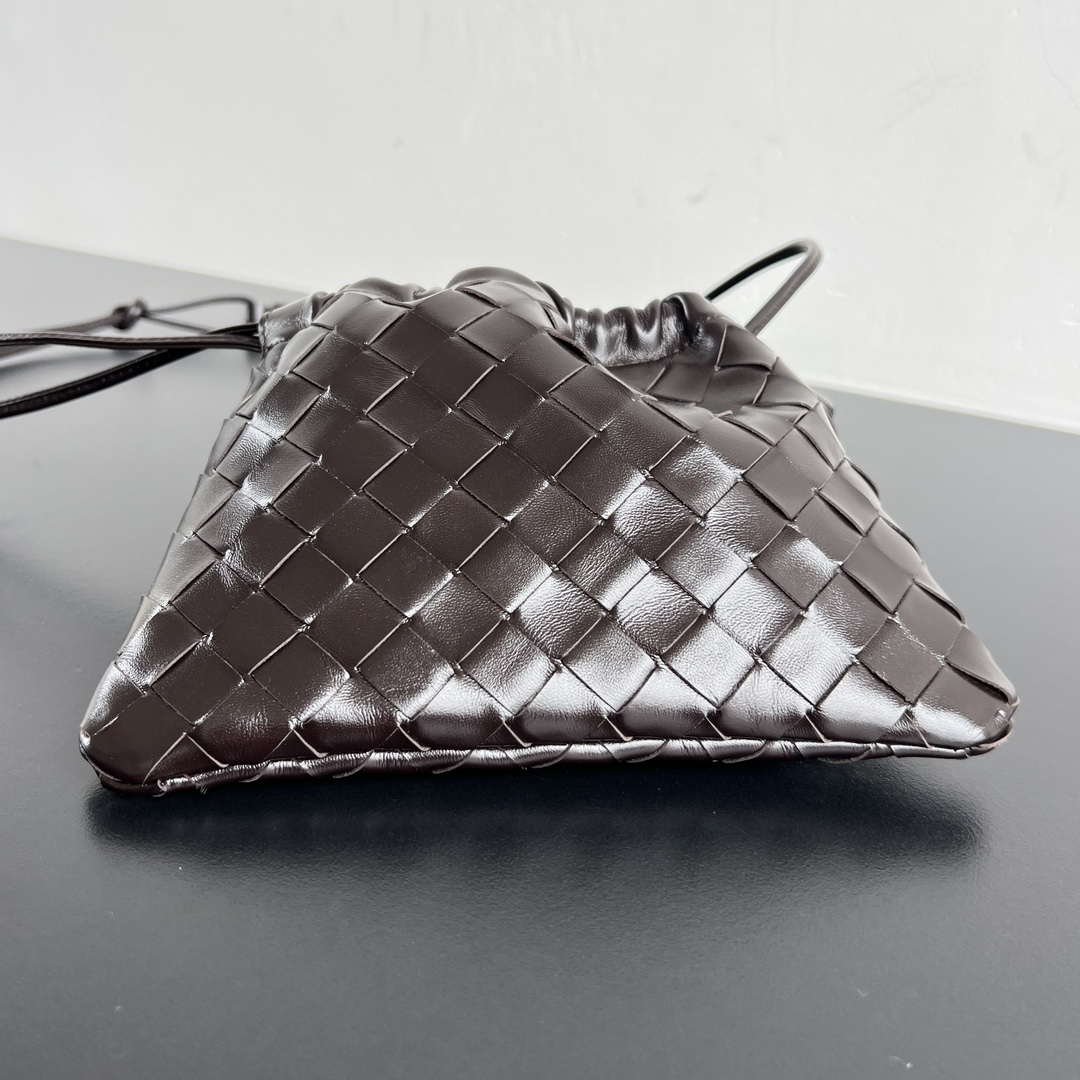 Bottega Veneta BV 816987V3IV18425 Small Dustbag Dark Brown