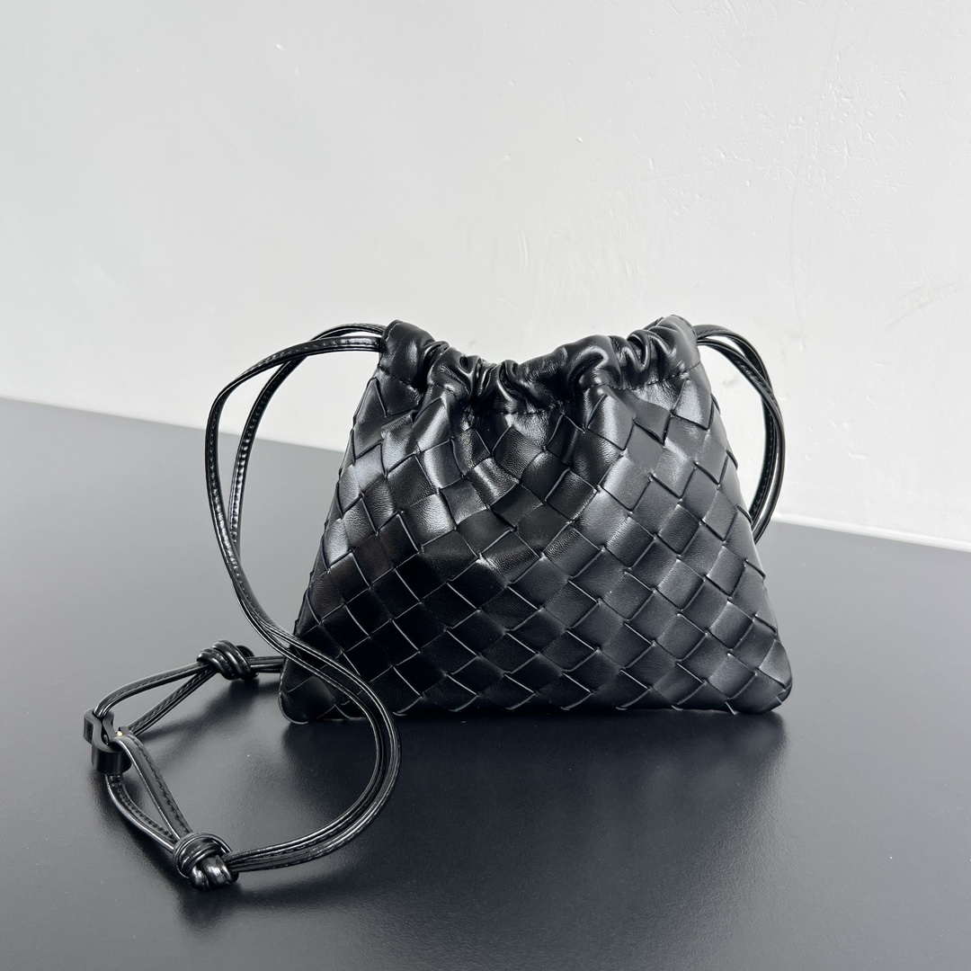 Bottega Veneta BV 816987V3IV18425 Small Dustbag Black