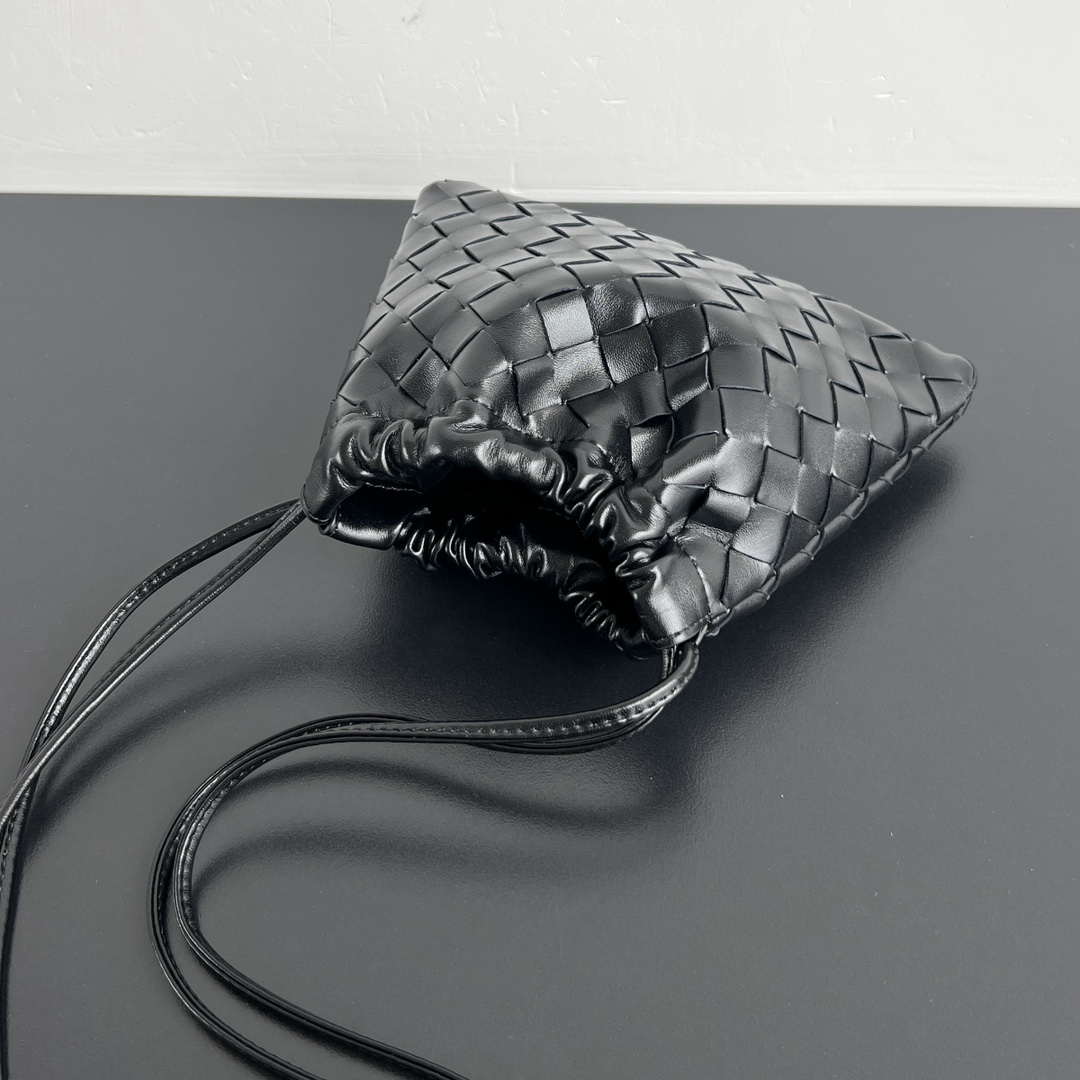 Bottega Veneta BV 816987V3IV18425 Small Dustbag Black