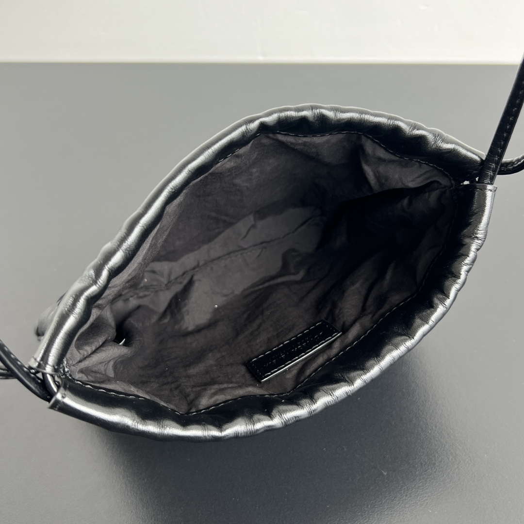 Bottega Veneta BV 816987V3IV18425 Small Dustbag Black - Default Title - View 5