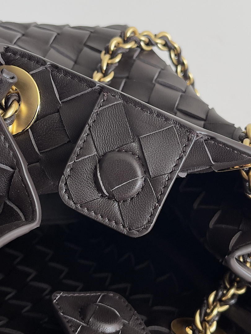 Bottega Veneta BV 817175V4SC59104 Small Parachute Chain Dark Brown
