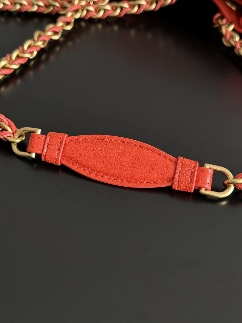 Bottega Veneta BV 817175V4SC59104 Small Parachute Chain Orange Red