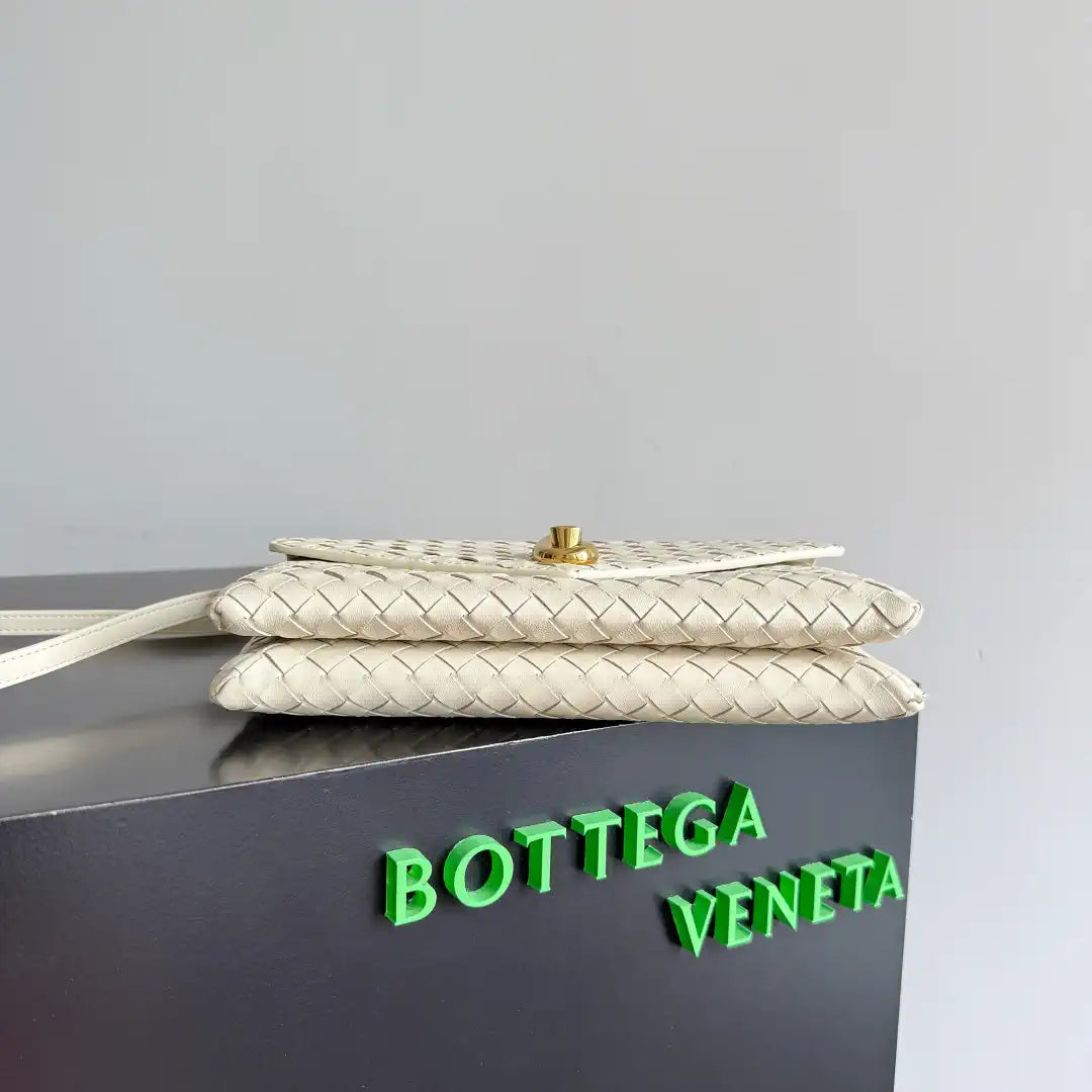 Bottega Veneta BV 817191 Knot Lock BV95102