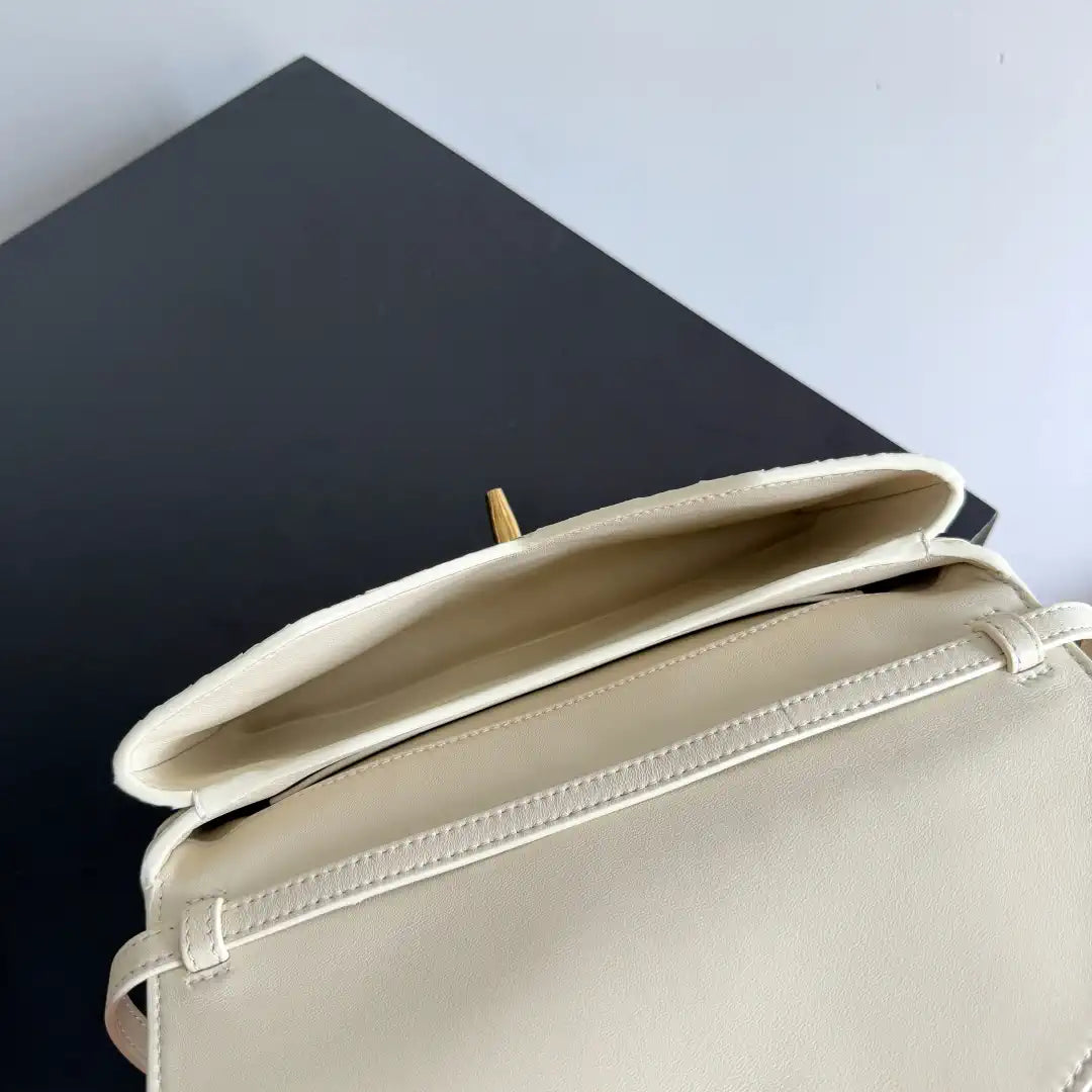 Bottega Veneta BV 817191 Knot Lock BV95102