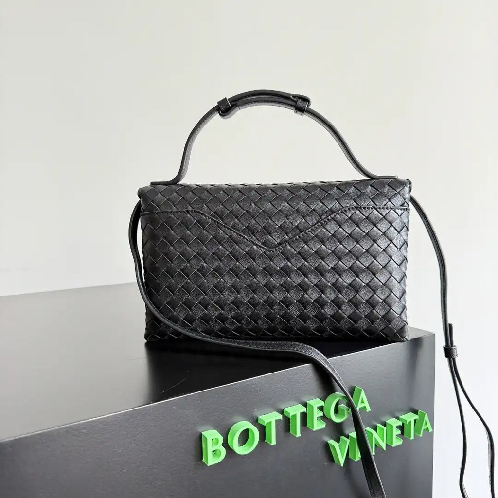 Bottega Veneta BV 817191 Knot Lock BV95106