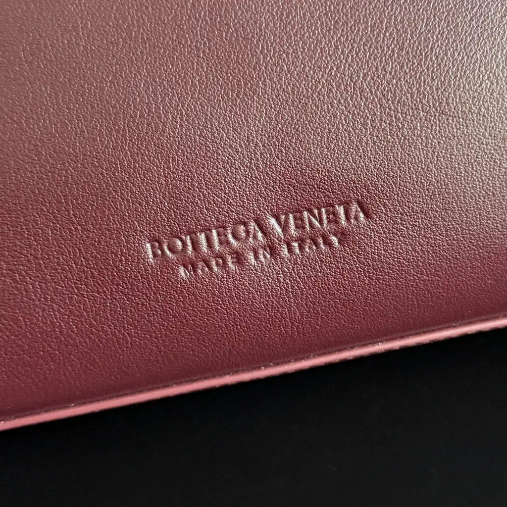 Bottega Veneta BV 817231  Medium Ciao Ciao Wine Red