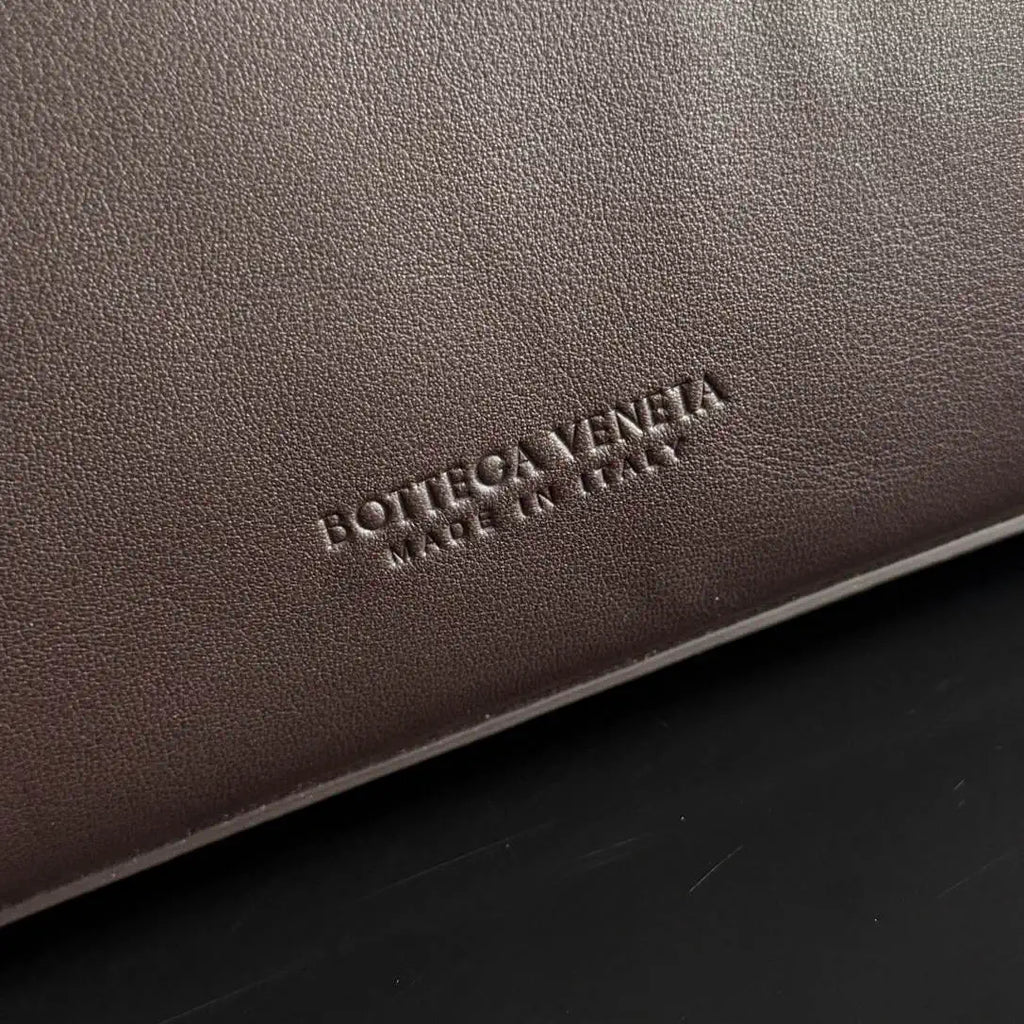 Bottega Veneta BV 817231  Medium Ciao Ciao Dark Brown