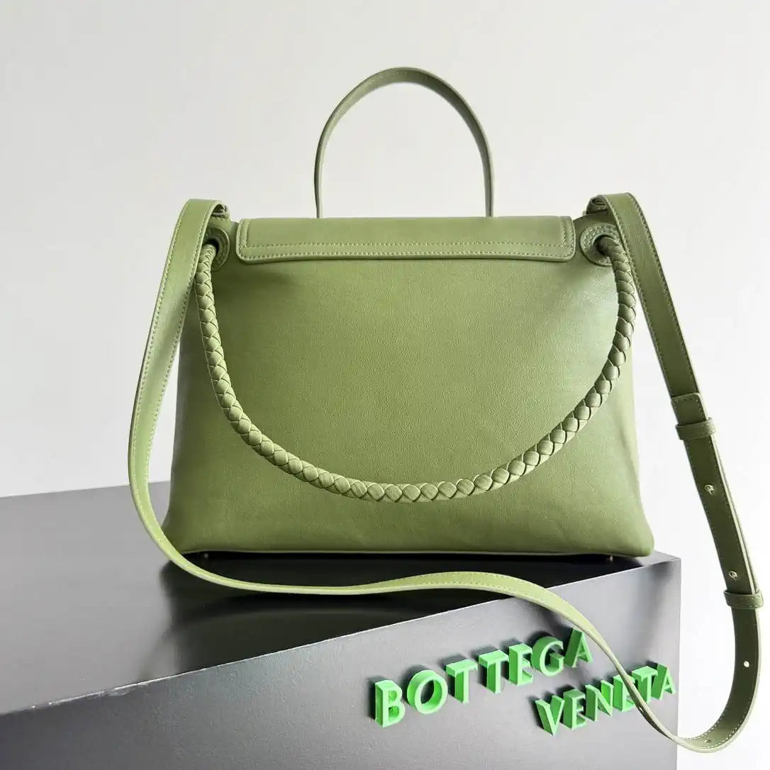 Bottega Veneta BV 817231  Medium Ciao Ciao Green