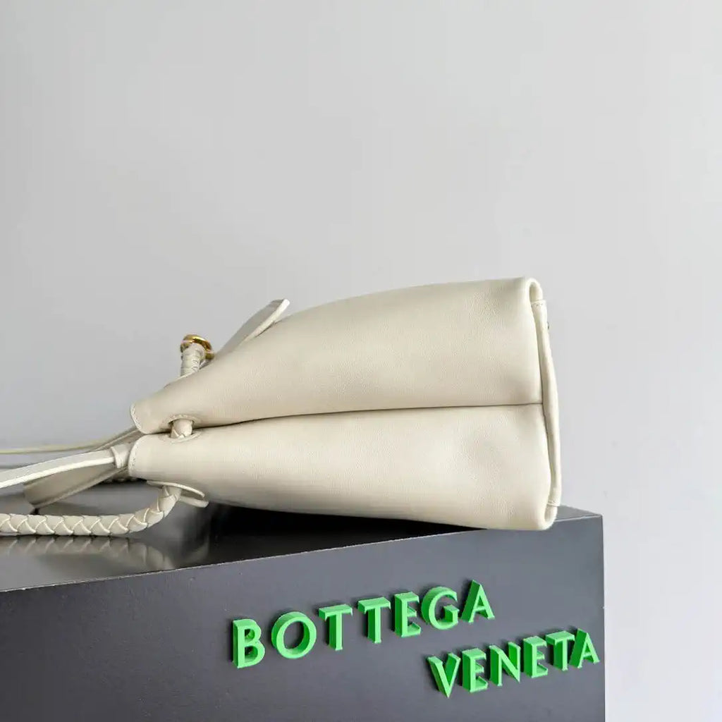 Bottega Veneta BV 817231  Medium Ciao Ciao White