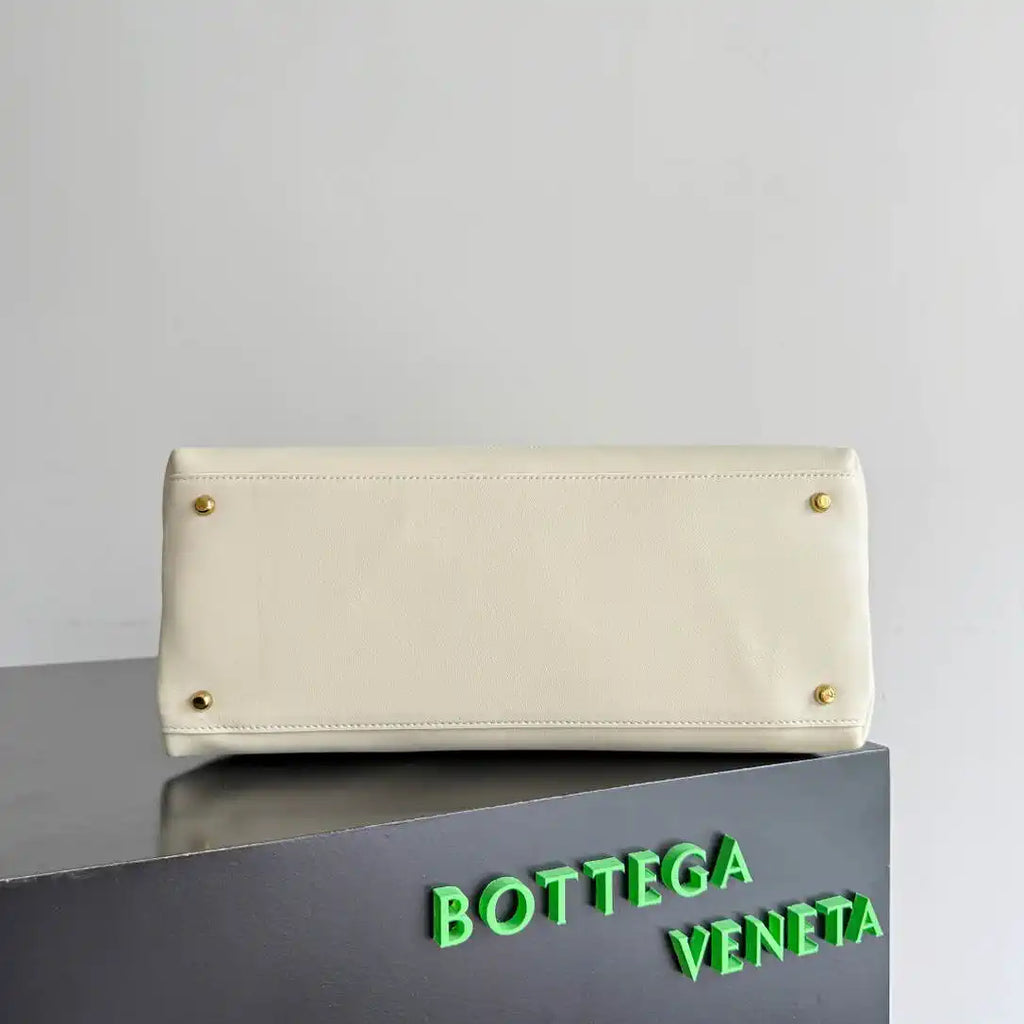 Bottega Veneta BV 817231  Medium Ciao Ciao White