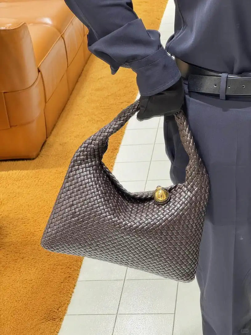 Bottega Veneta BV 826196 Tosca Baci Dark brown