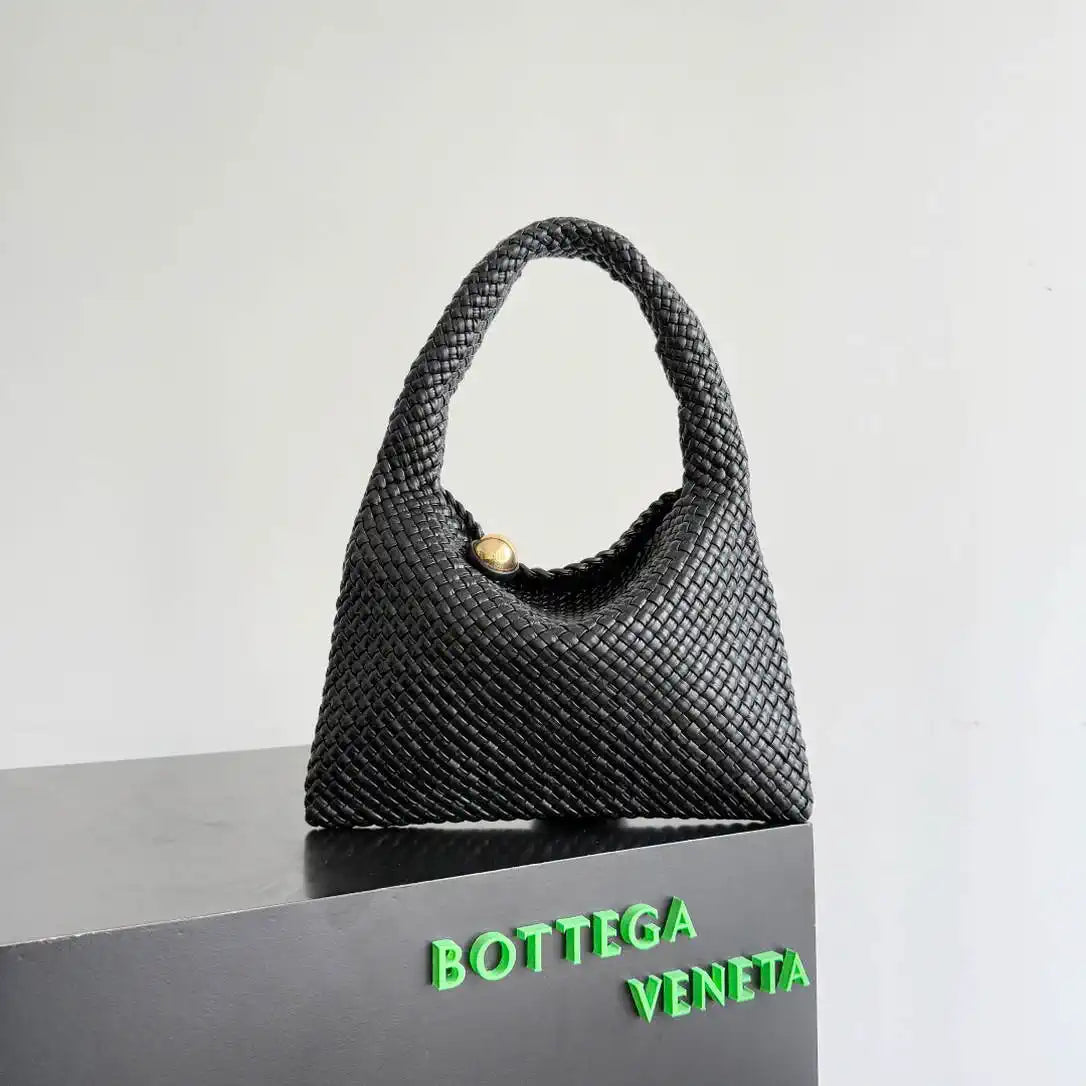 Bottega Veneta BV 826196 Tosca Baci Black