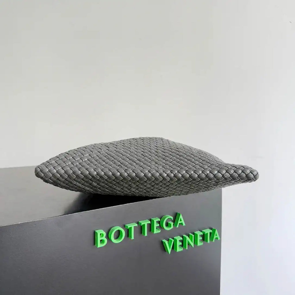 Bottega Veneta BV 826196 Tosca Baci Light gray