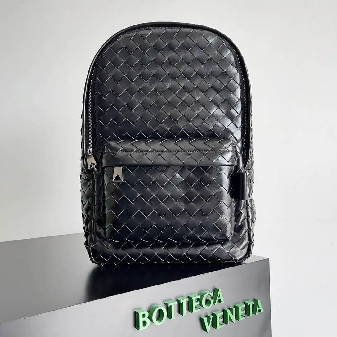 Bottega Veneta BV 828524 Small  Intrecciato Backpack BV99009