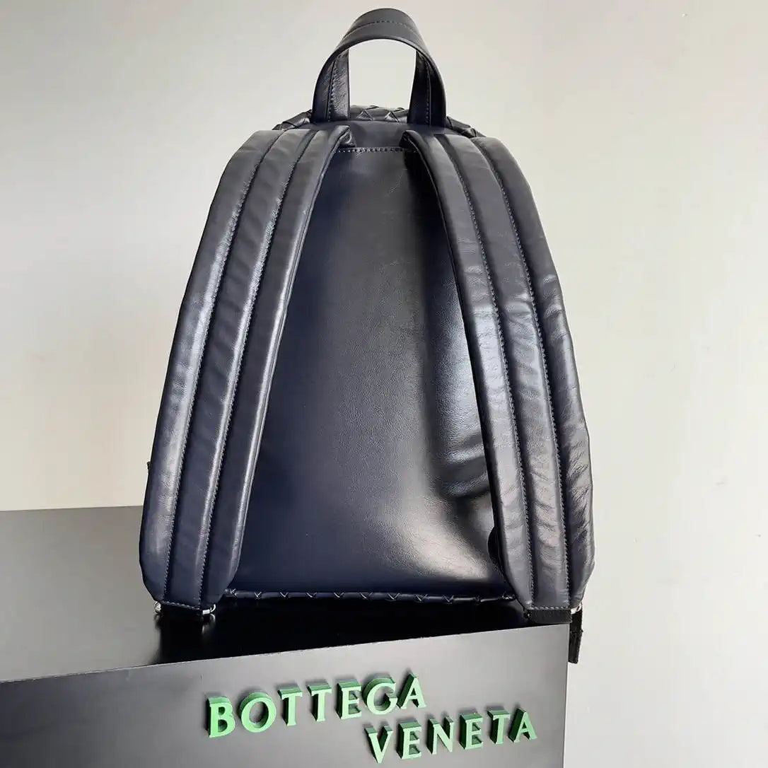 Bottega Veneta BV 828524 Small  Intrecciato Backpack BV99010