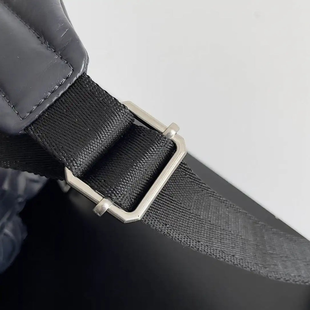 Bottega Veneta BV 828524 Small  Intrecciato Backpack BV99010