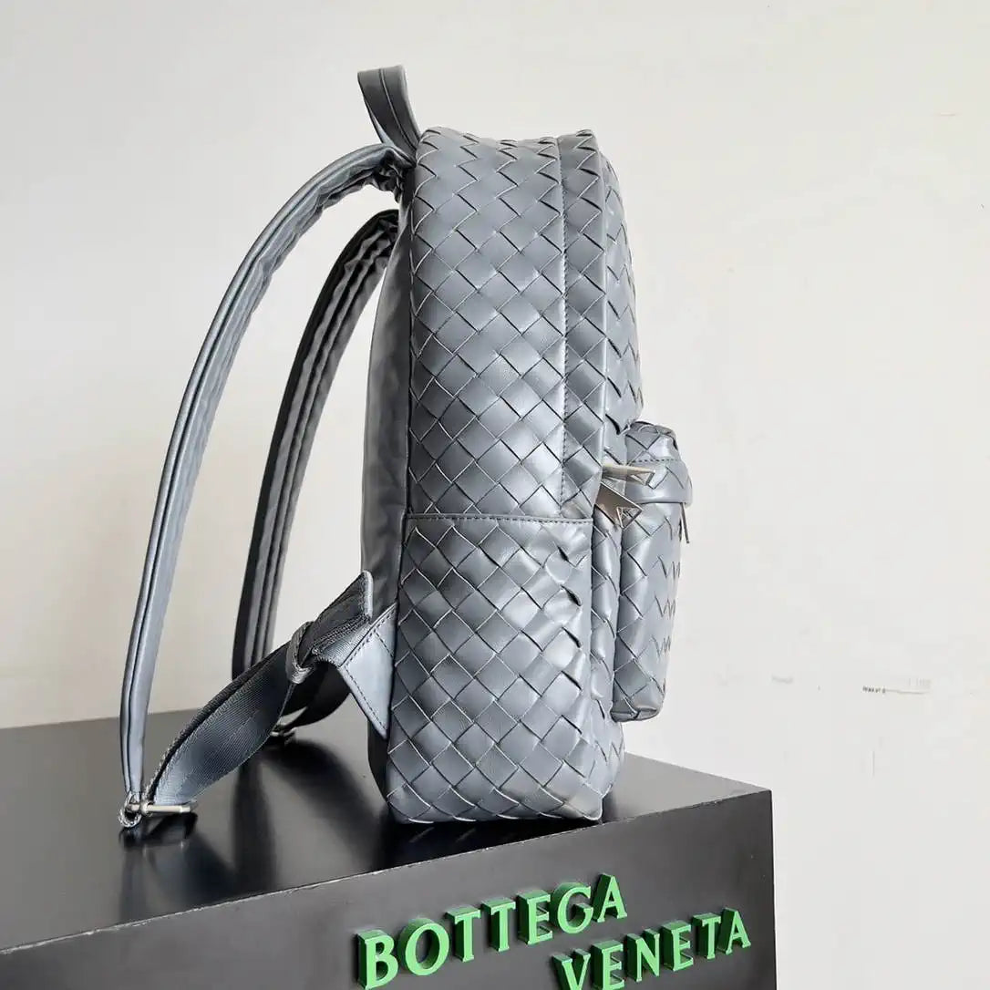 Bottega Veneta BV 828524 Small  Intrecciato Backpack BV99014
