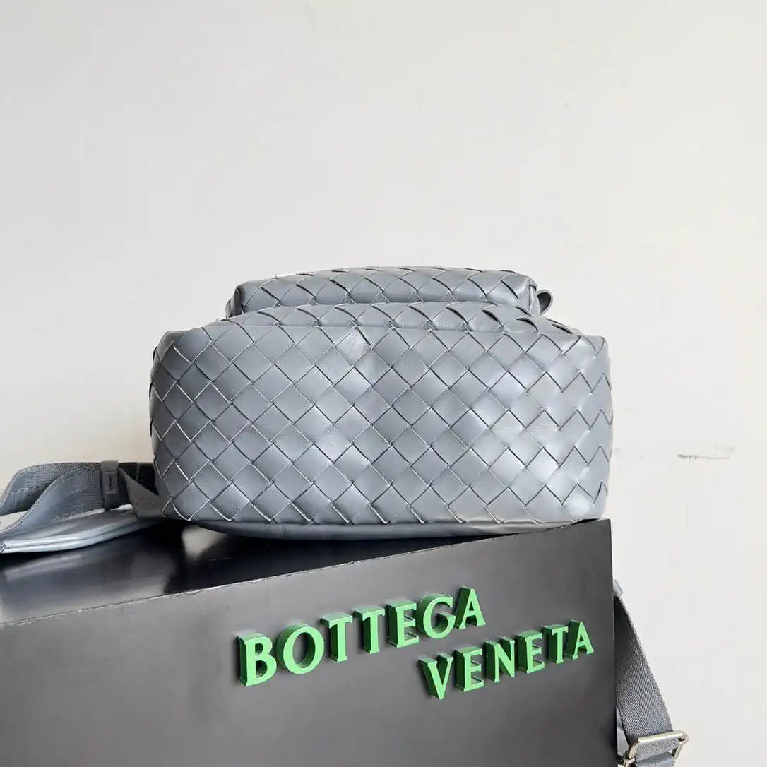 Bottega Veneta BV 828524 Small  Intrecciato Backpack BV99014