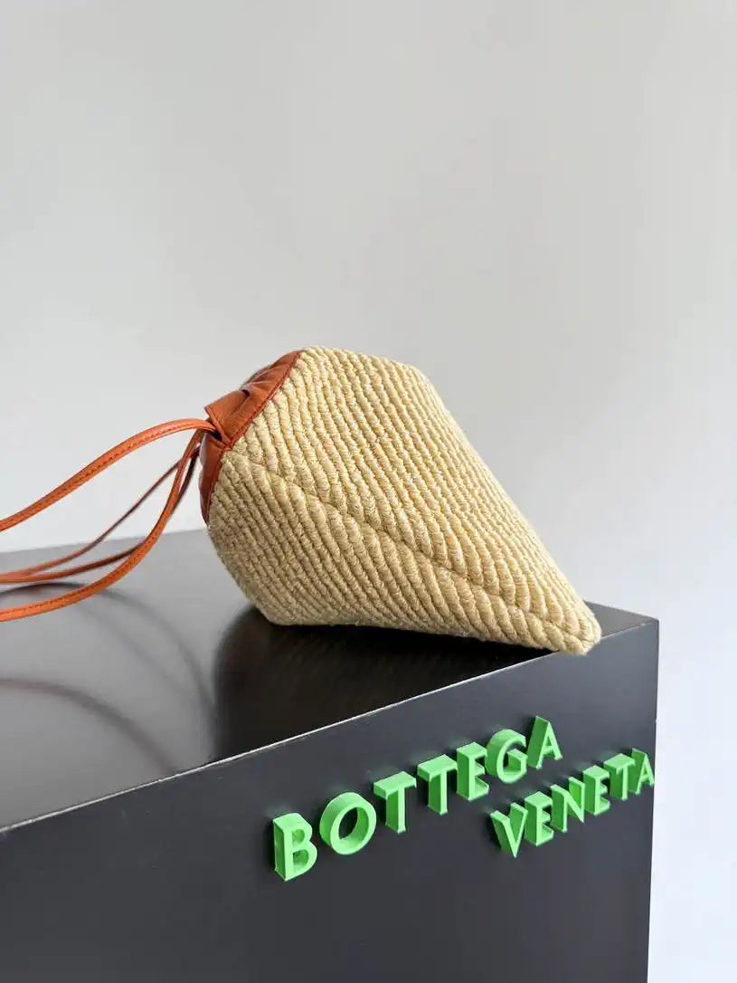 Bottega Veneta BV 829218 Dustbag Lafite Nature burnt orange