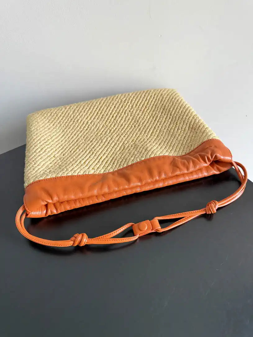 Bottega Veneta BV 829218 Dustbag Lafite Nature burnt orange