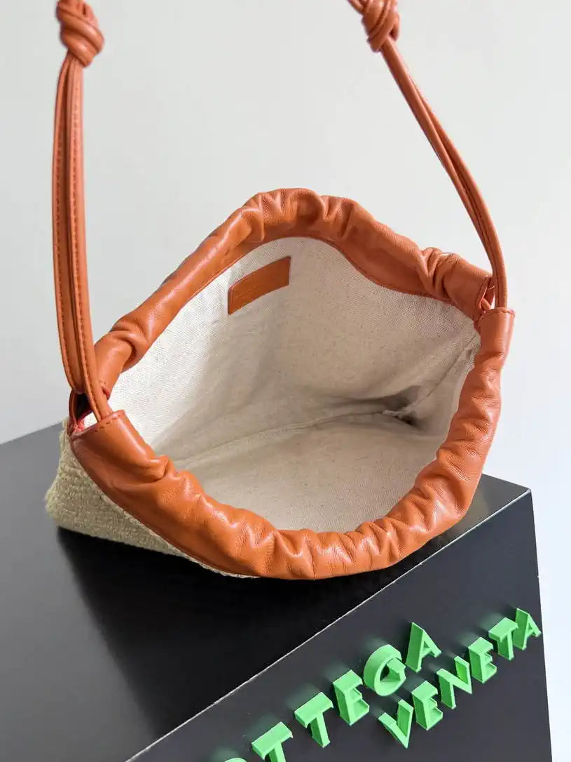 Bottega Veneta BV 829218 Dustbag Lafite Nature burnt orange