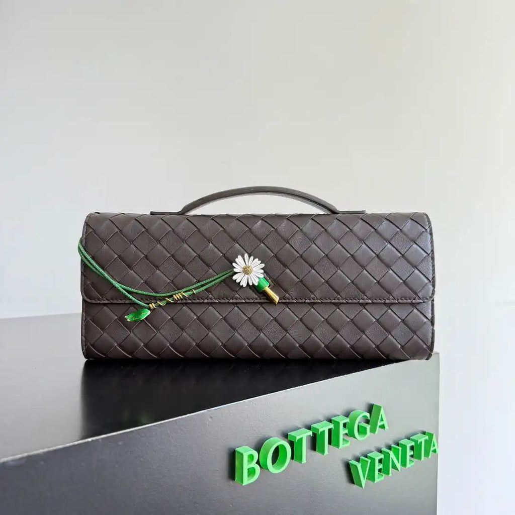 Bottega Veneta BV 836810 Andiamo Clutch  Ardoise