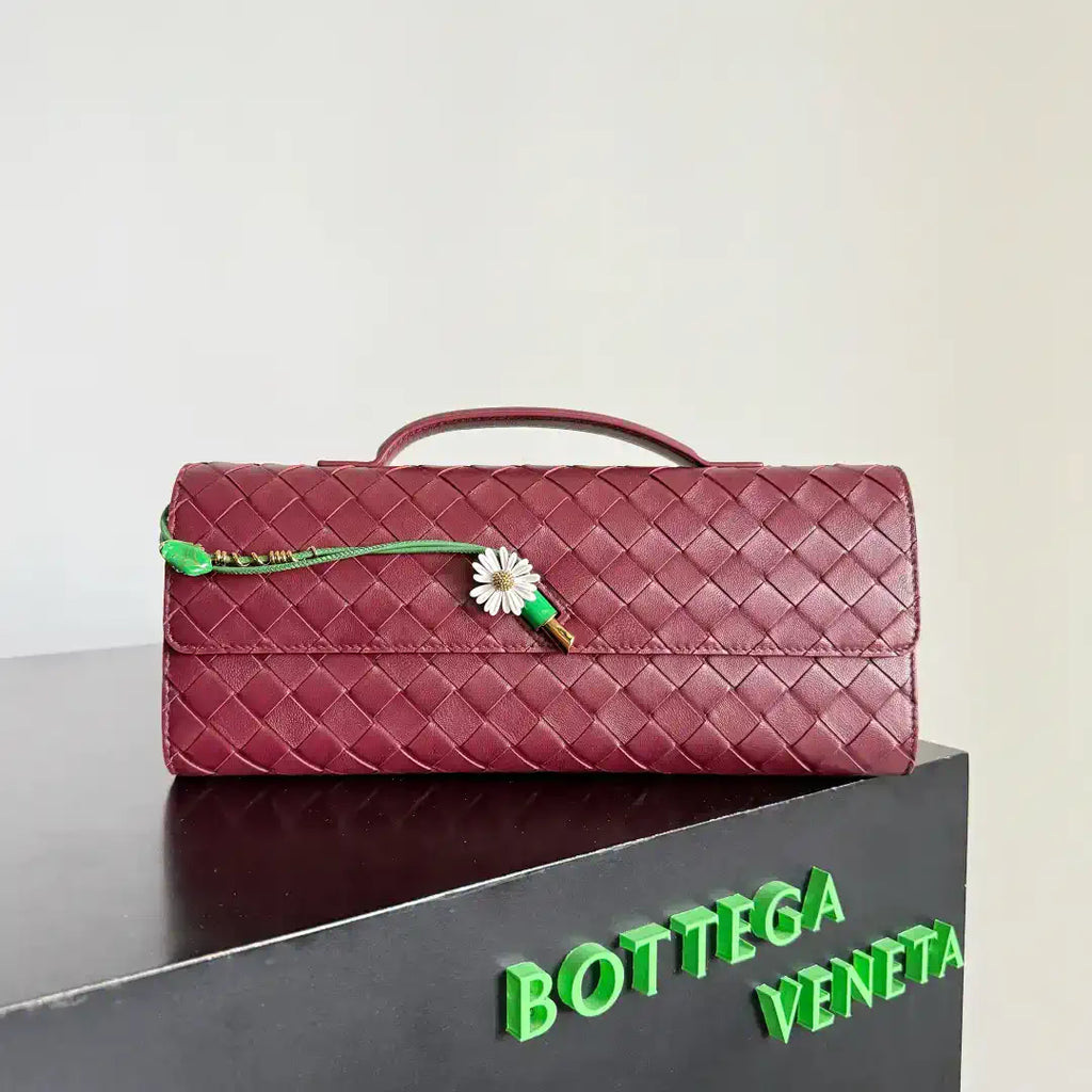 Bottega Veneta BV 836810 Andiamo Clutch Wine Red