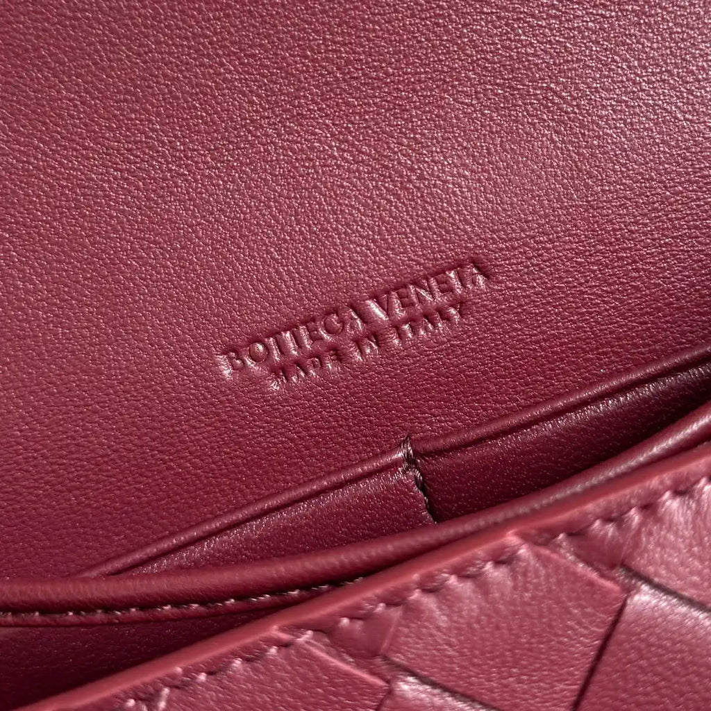 Bottega Veneta BV 838870V4SCH9111 Andiamo Daisy Pouch BV92002