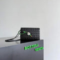 Bottega Veneta BV 838870V4SCH9111 Andiamo Daisy Pouch BV92003