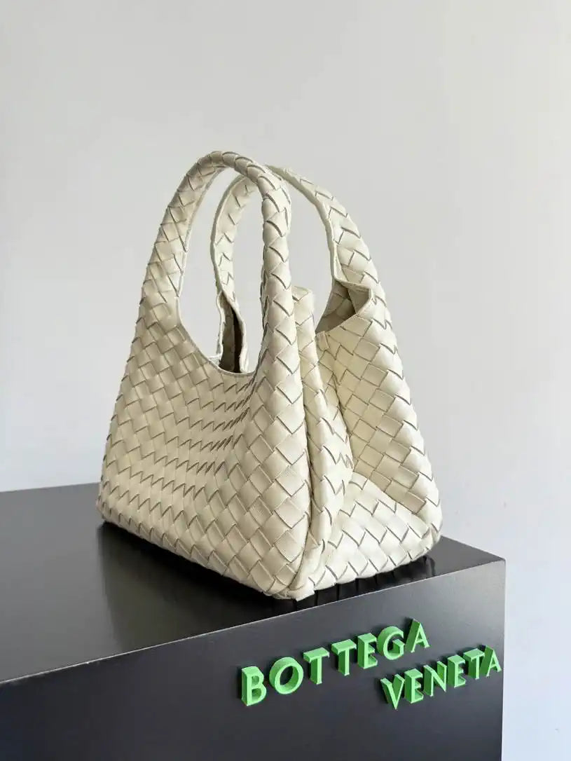 Bottega Veneta BV 844249V4SC01019 Medium Campana Beige