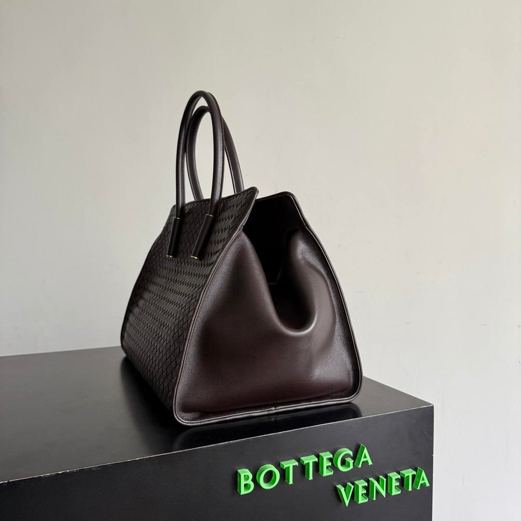 Bottega Veneta BV 868327 Barbara Tote BV92304
