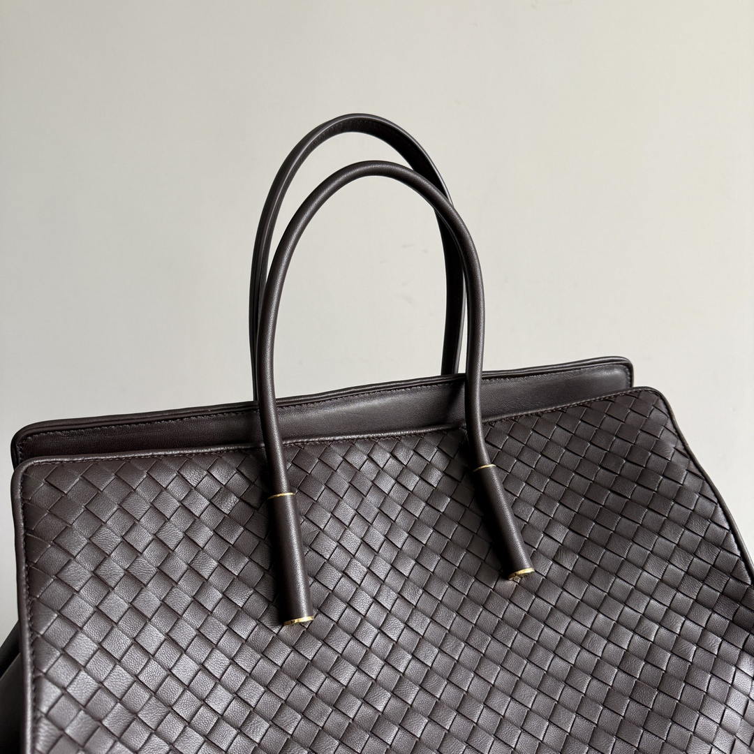 Bottega Veneta BV 868327 Barbara Tote BV92304