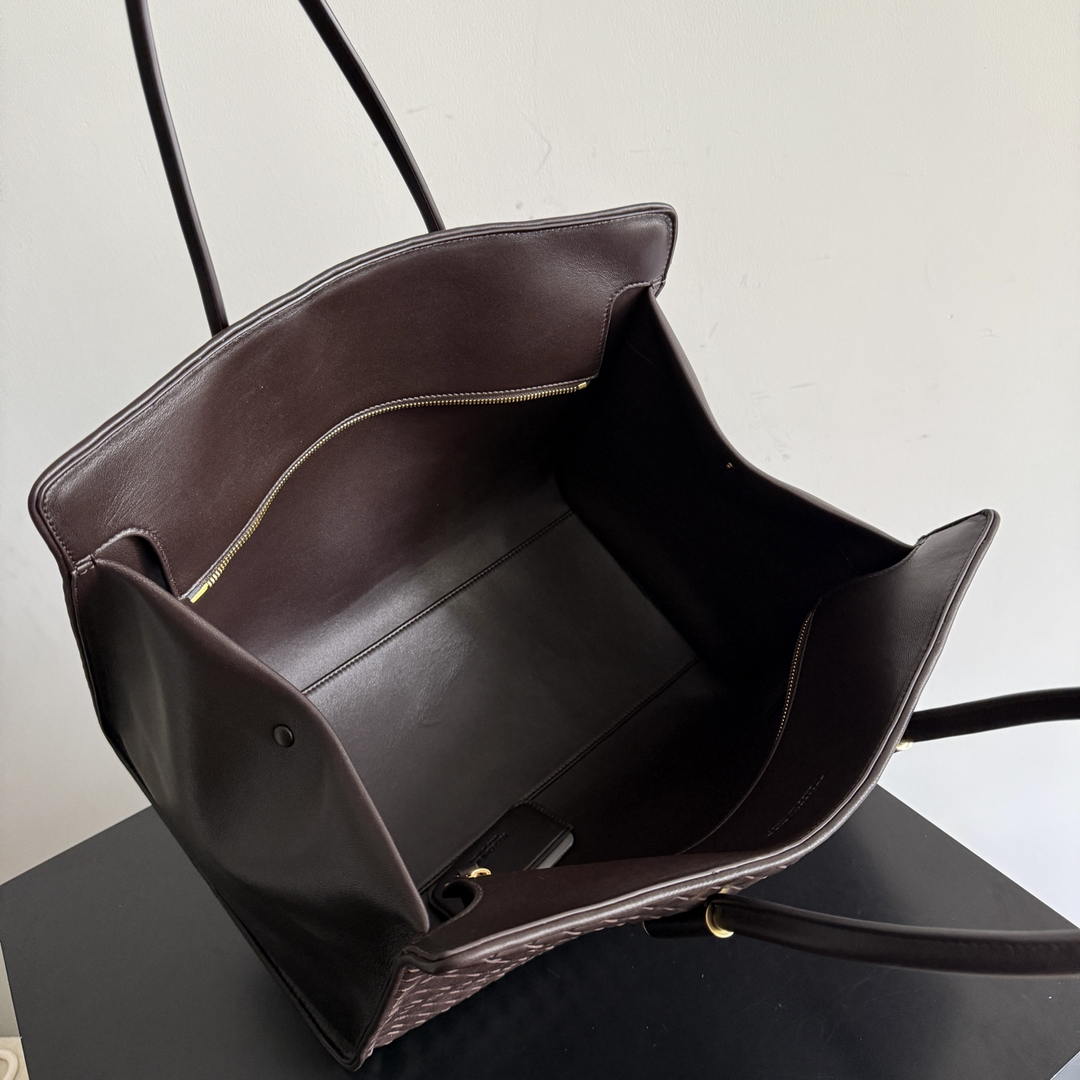 Bottega Veneta BV 868327 Barbara Tote BV92304