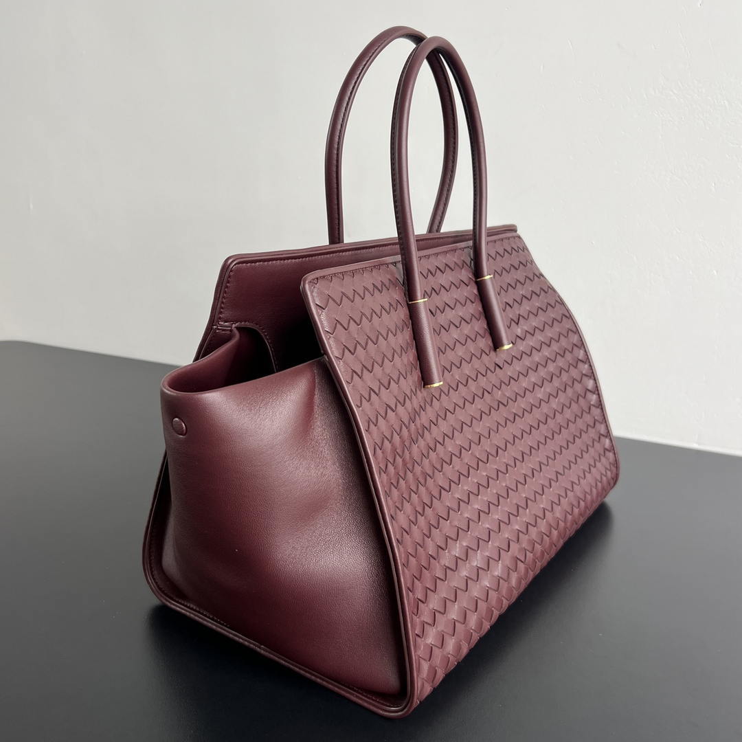 Bottega Veneta BV 868327 Barbara Tote BV92302