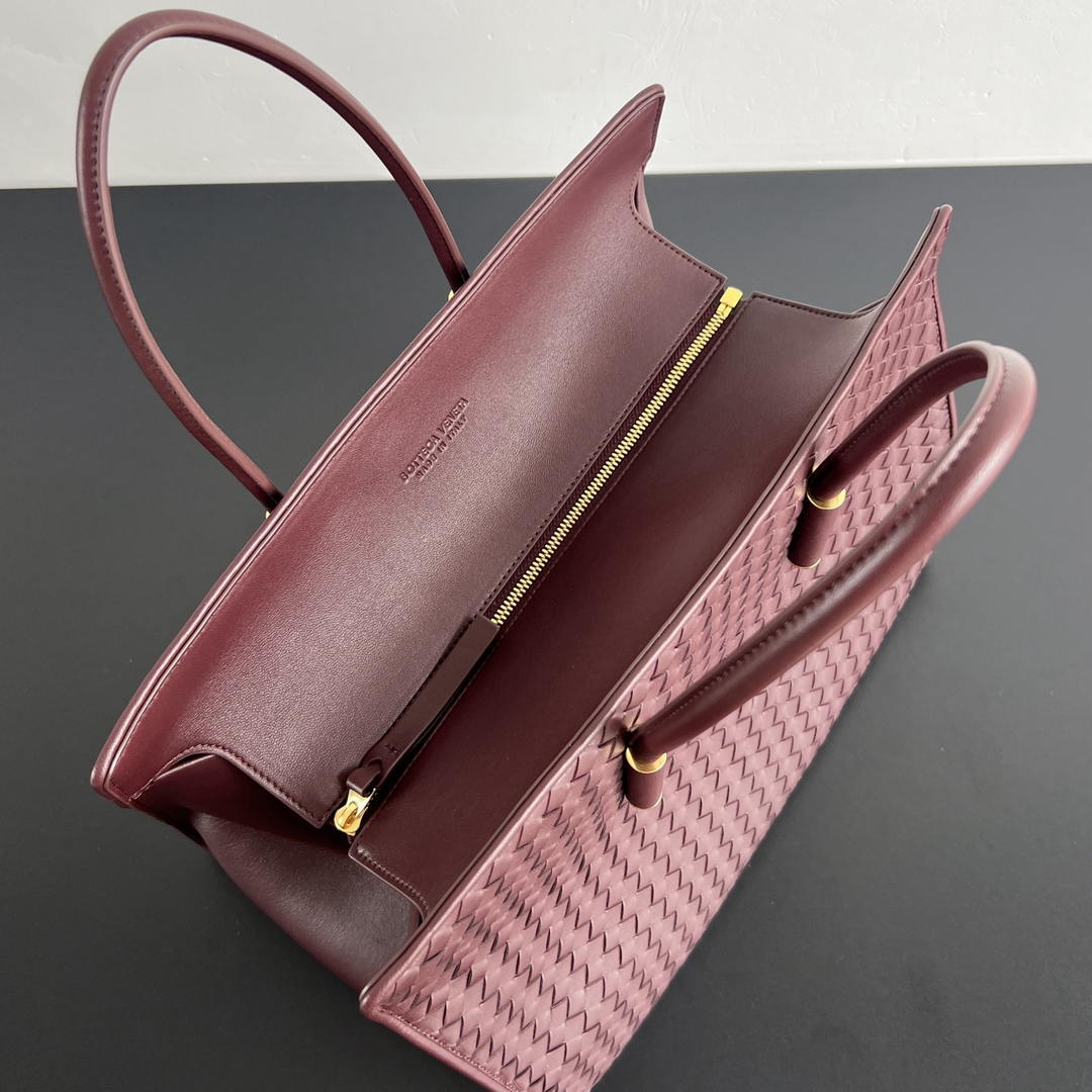 Bottega Veneta BV 868327 Barbara Tote BV92302