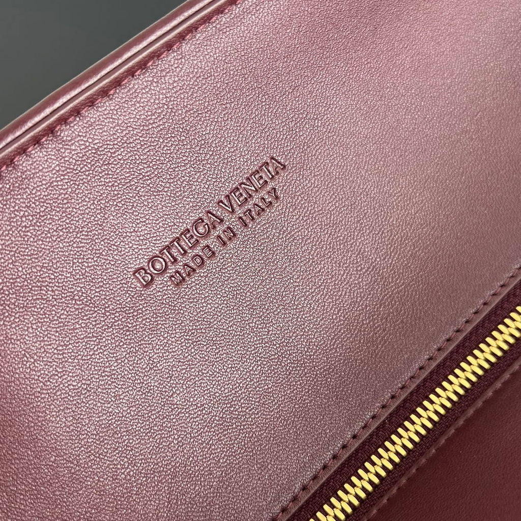 Bottega Veneta BV 868327 Barbara Tote BV92302
