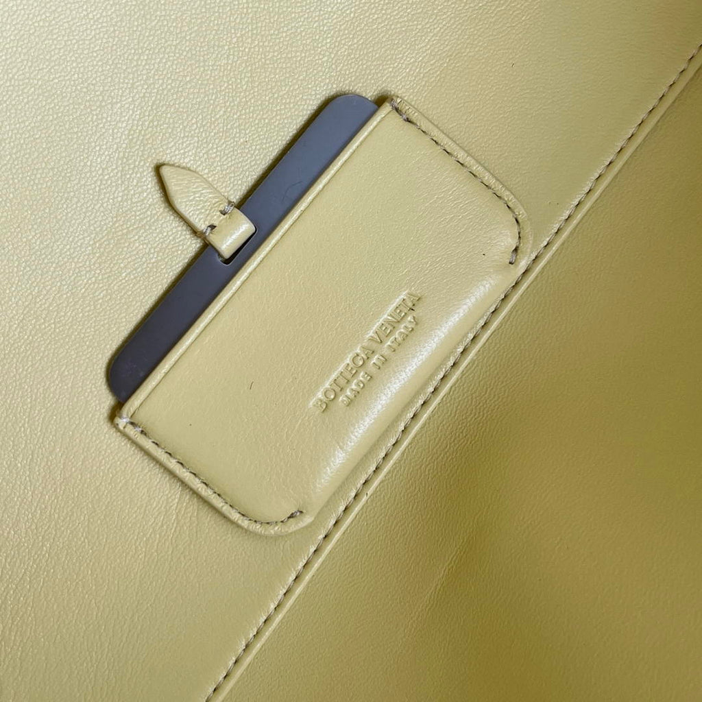 Bottega Veneta BV 868327 Barbara Tote BV92303