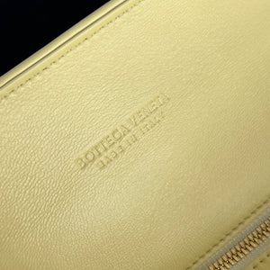 Bottega Veneta BV 868327 Barbara Tote BV92303 - Default Title - View 8