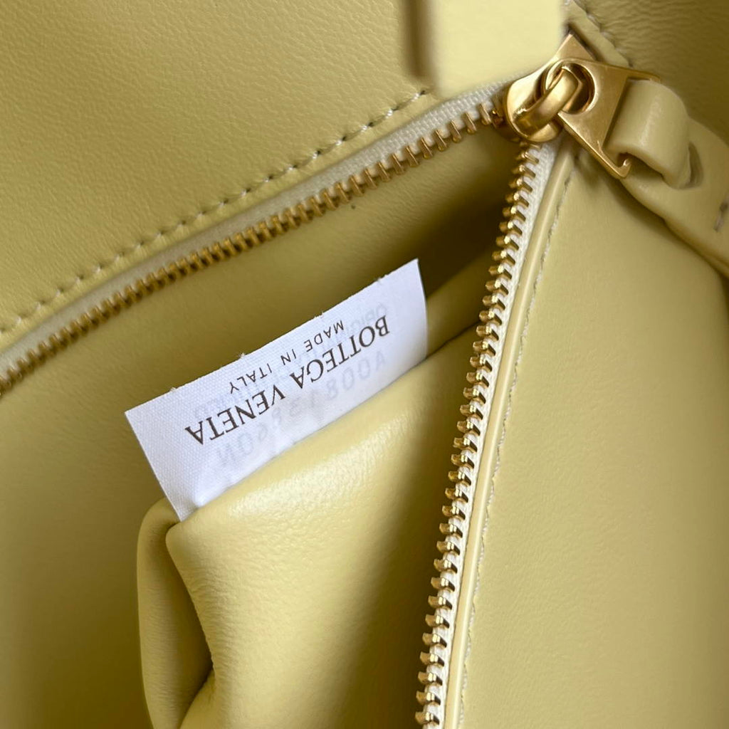 Bottega Veneta BV 868327 Barbara Tote BV92303