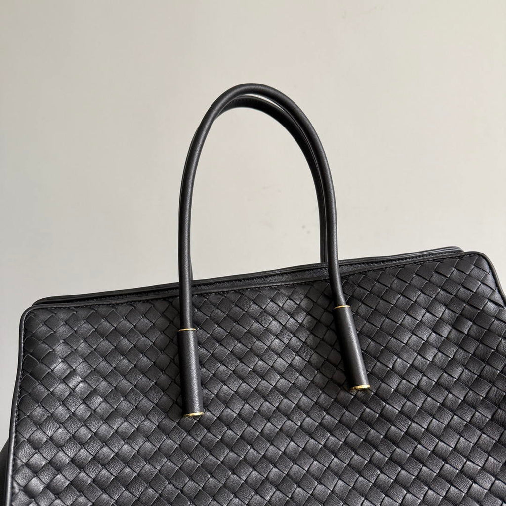 Bottega Veneta BV 868327 Barbara Tote BV92305