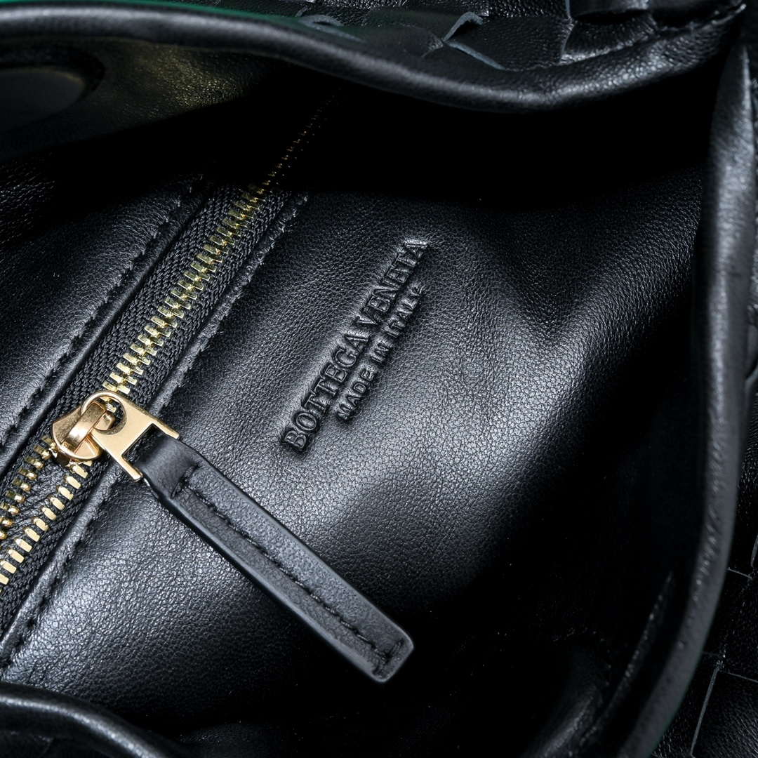 Bottega Veneta BV Small Hop oyster 763966 Bag Black