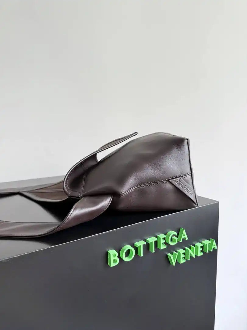 Bottega Veneta Men BV 815807 Small  Small Sawyer BV92141