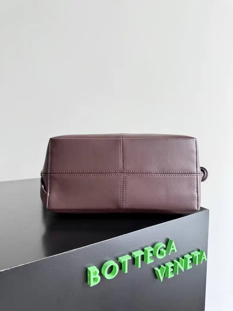 Bottega Veneta Men BV 815807 Small  Small Sawyer BV92143