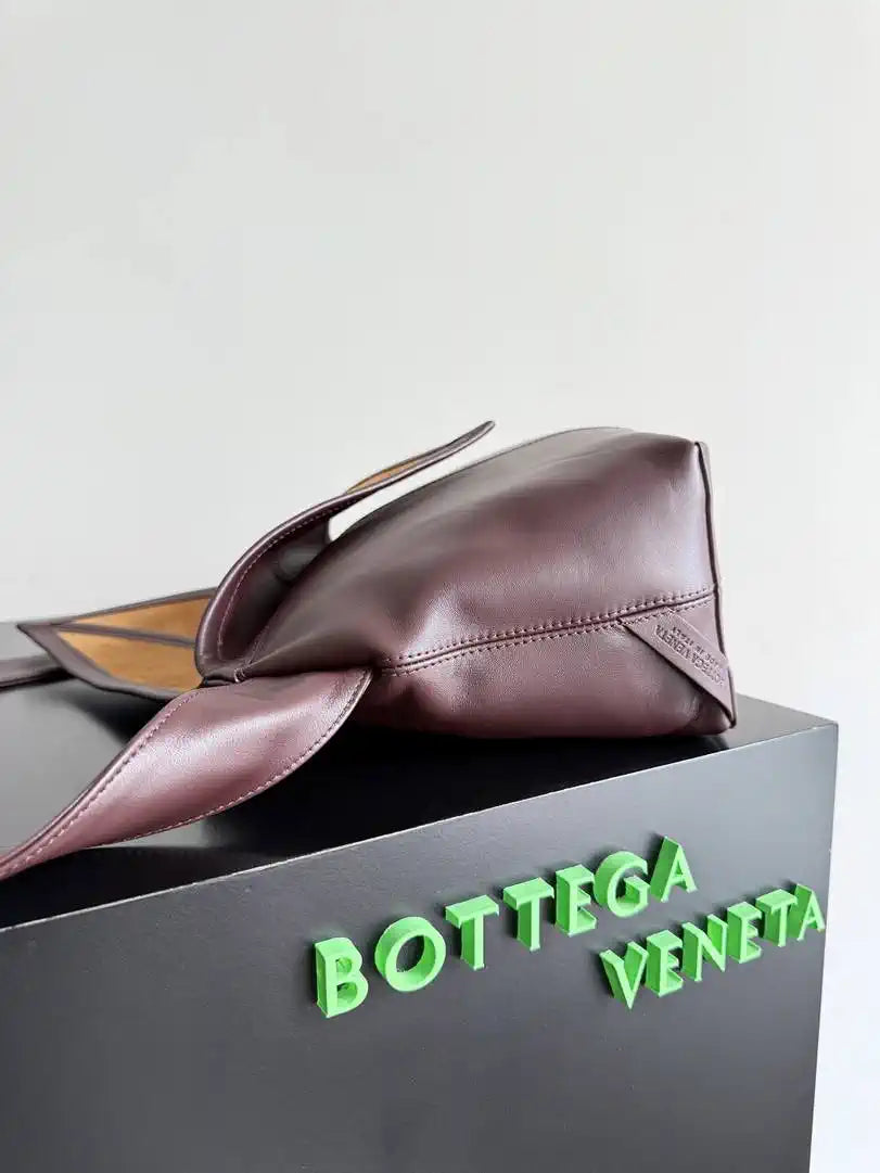 Bottega Veneta Men BV 815807 Small  Small Sawyer BV92143